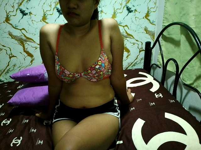 Cazzandra live cam on BongaCams