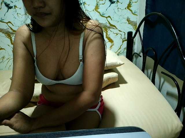 Cazzandra live cam on BongaCams