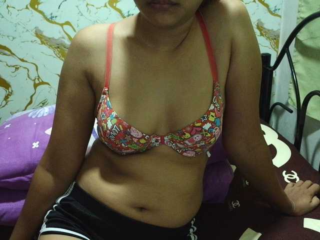 Cazzandra live cam on BongaCams
