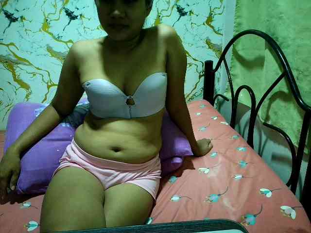 Cazzandra webcam