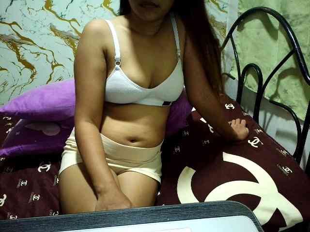 Cazzandra webcam