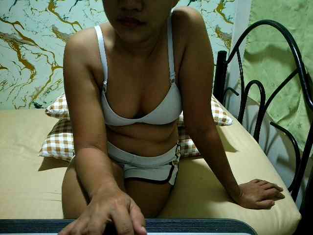 Cazzandra webcam