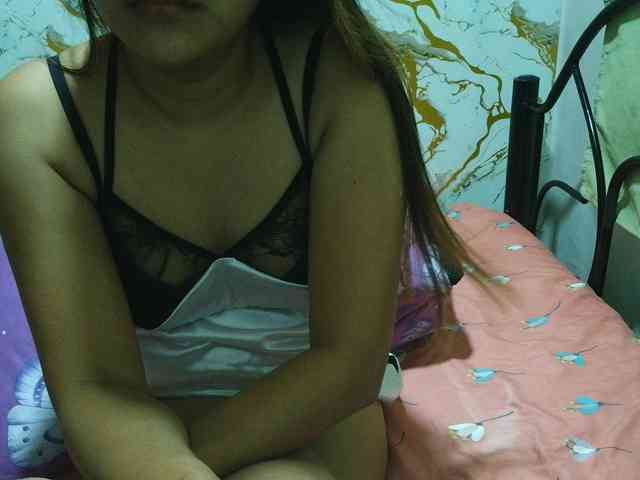 Cazzandra webcam