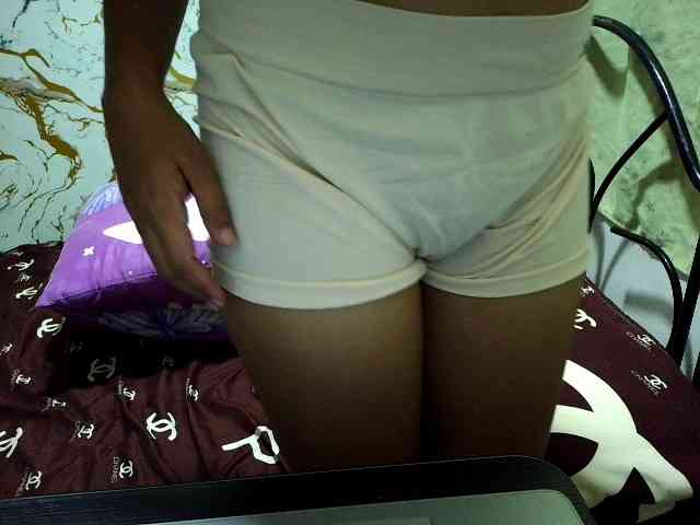 Cazzandra webcam