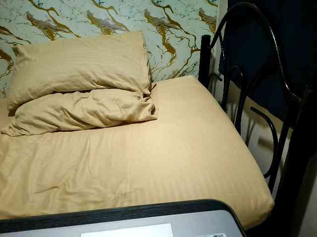 Cazzandra webcam