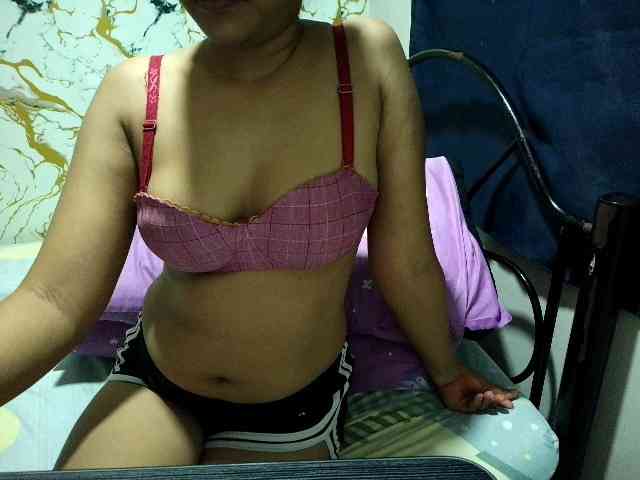 Cazzandra webcam
