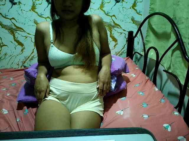 Cazzandra webcam