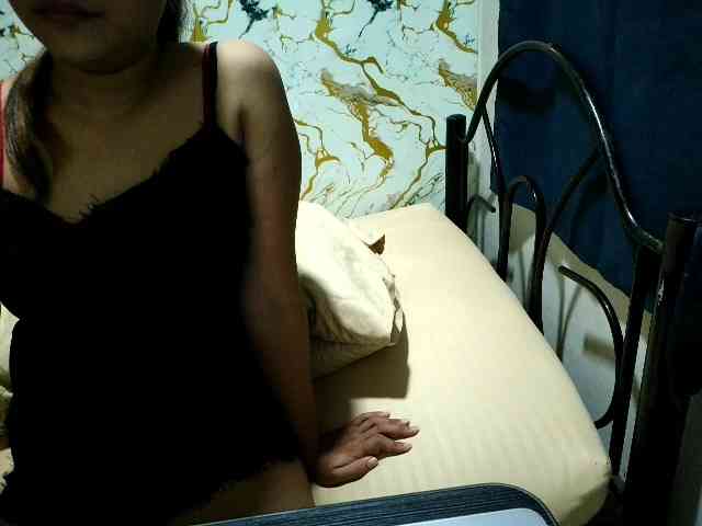 Cazzandra webcam
