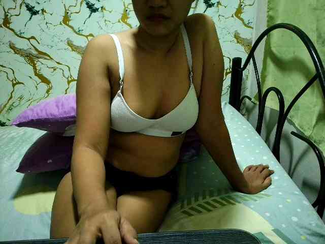 Cazzandra webcam