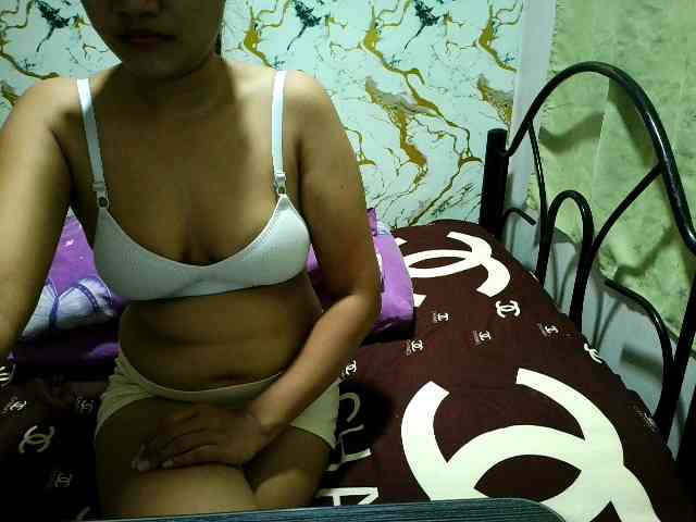 Cazzandra webcam