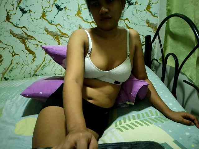 Cazzandra webcam