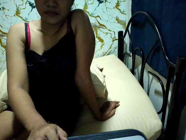 Cazzandra webcam
