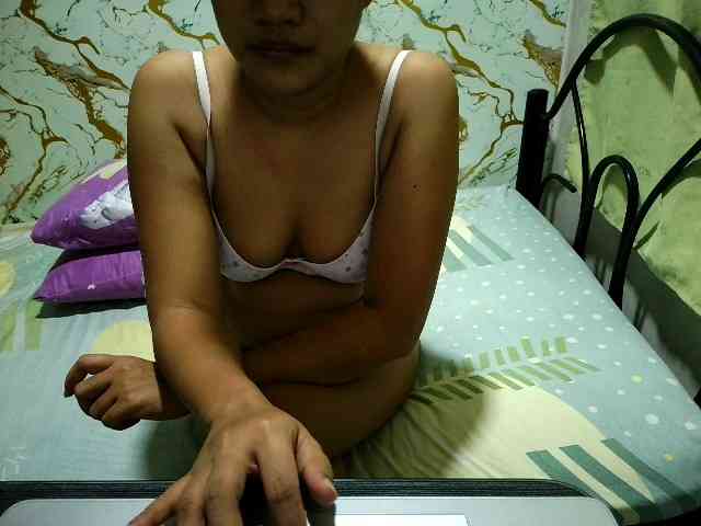 Cazzandra webcam