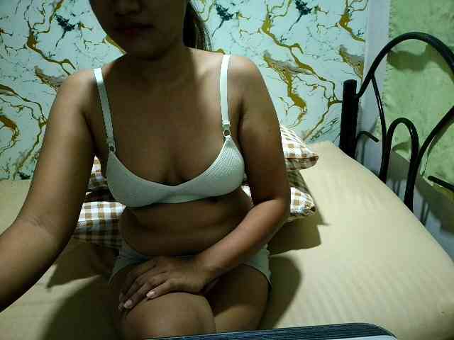 Cazzandra webcam