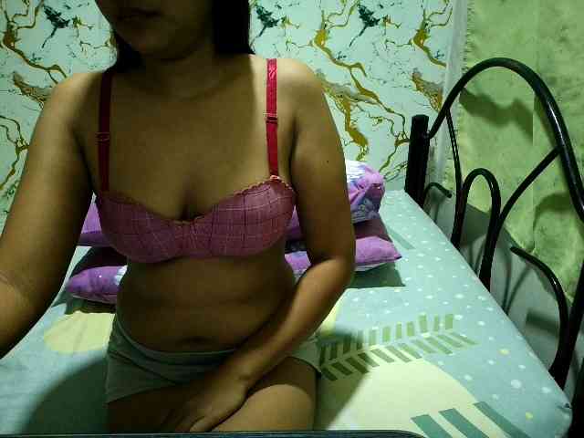 Cazzandra Live Webcam on BongaCams