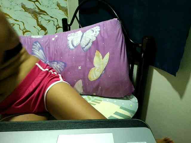 Cazzandra webcam
