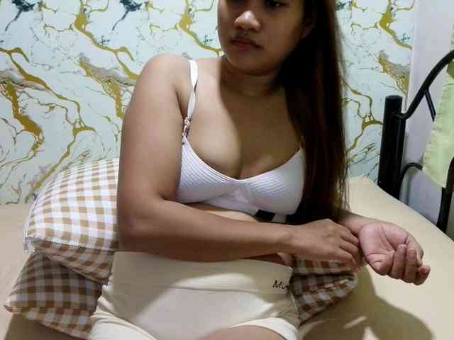 Cazzandra webcam