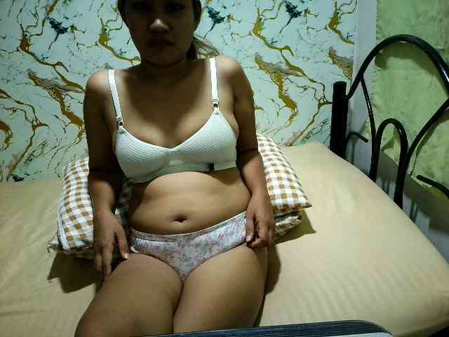 Cazzandra webcam