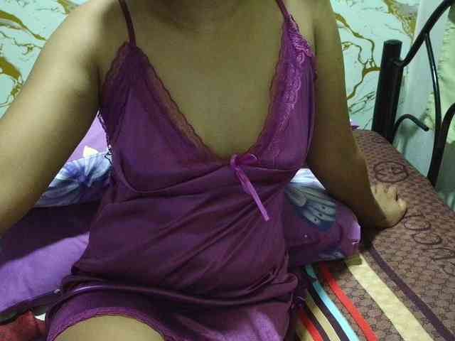 Cazzandra webcam