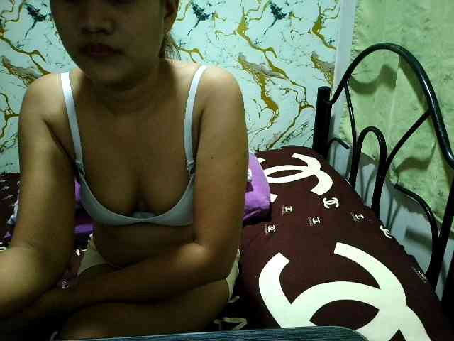 Cazzandra webcam