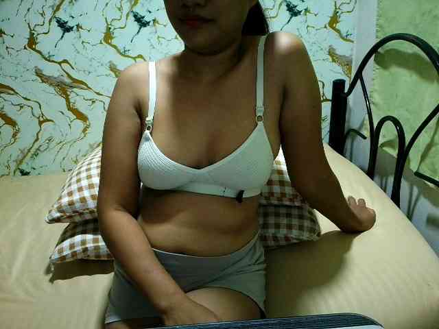 Cazzandra webcam
