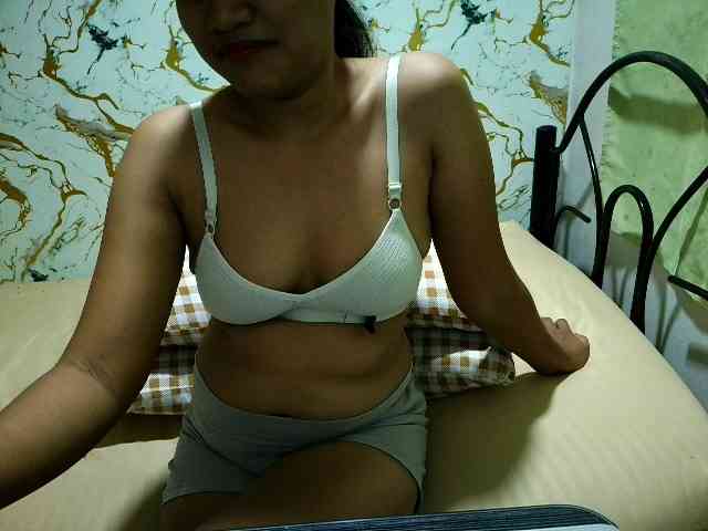 Cazzandra webcam