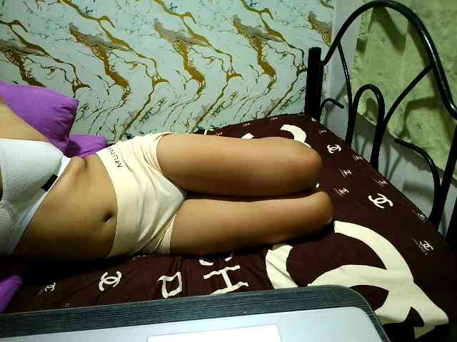 Cazzandra webcam