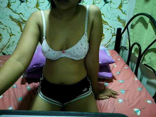 Cazzandra webcam