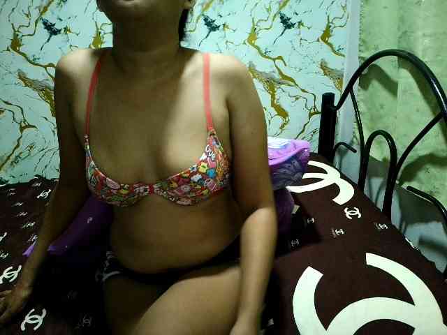 Cazzandra webcam
