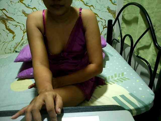 Cazzandra webcam