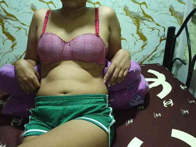 Cazzandra webcam