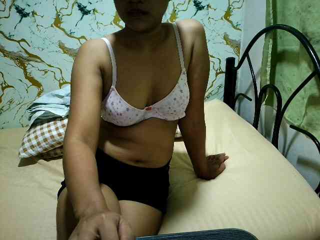 Cazzandra webcam