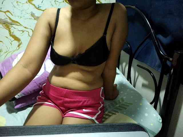 Cazzandra webcam