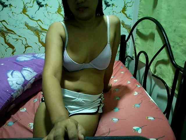 Cazzandra webcam