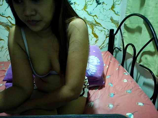 Cazzandra webcam