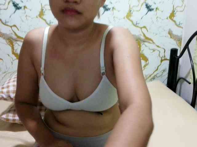 Cazzandra webcam