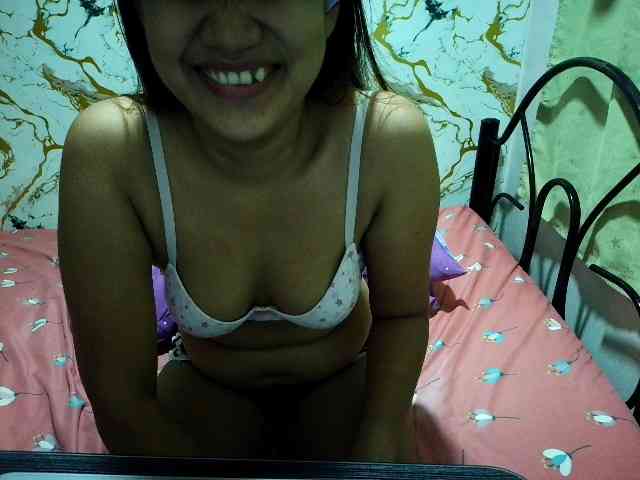 Cazzandra webcam