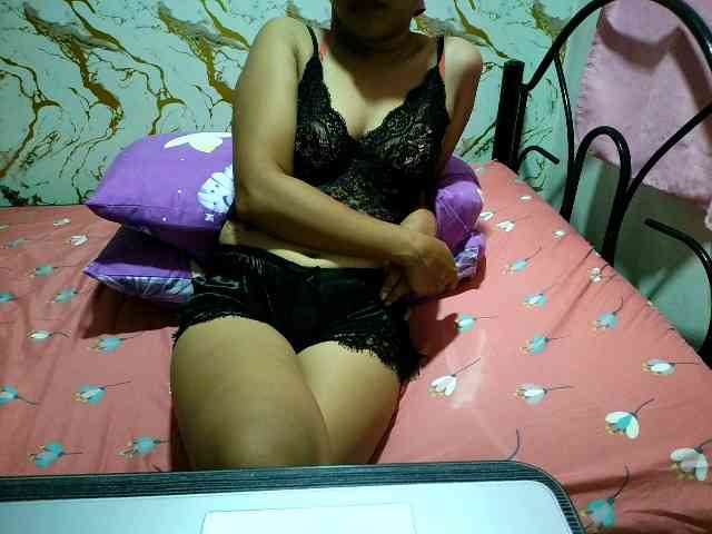 Cazzandra webcam