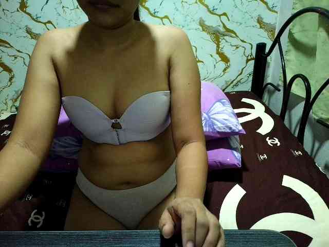 Cazzandra webcam
