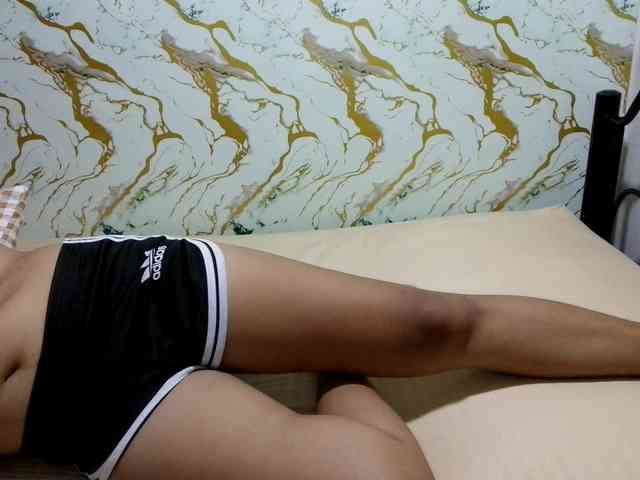 Cazzandra webcam