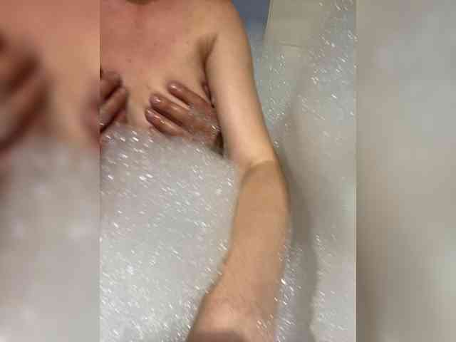 MaksNaks webcam