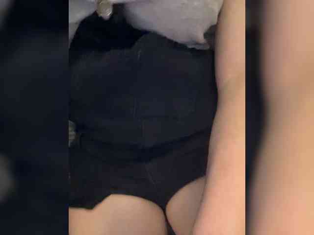 MaksNaks webcam