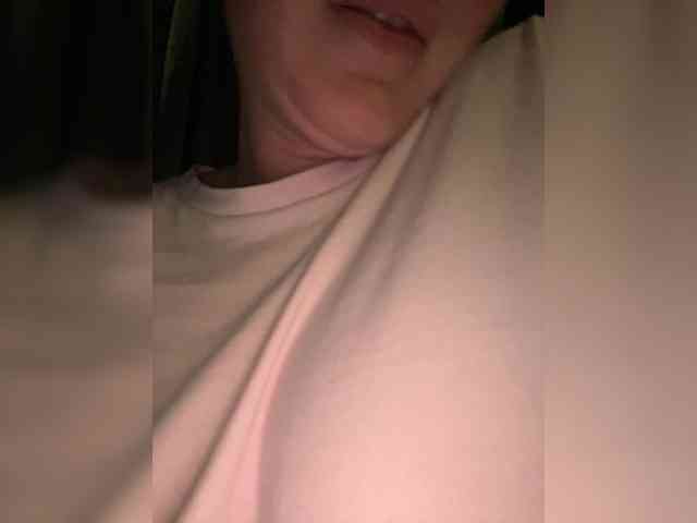 MaksNaks webcam