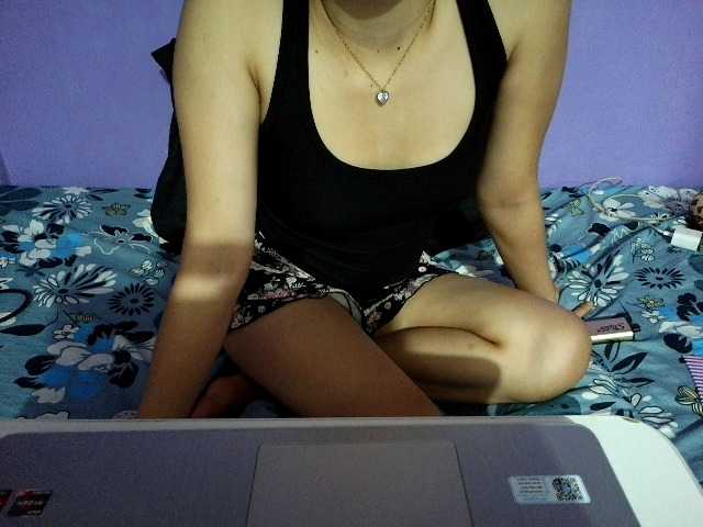 AngelaMilez live webcam show