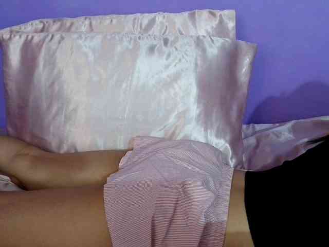 AngelaMilez webcam