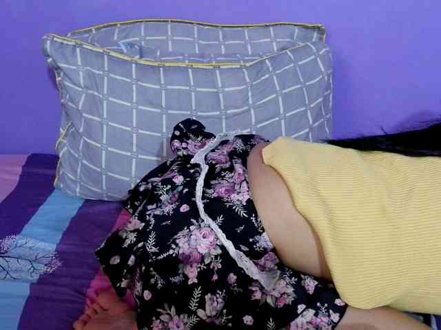 AngelaMilez webcam