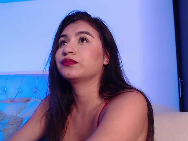 zayda11 live cam on BongaCams