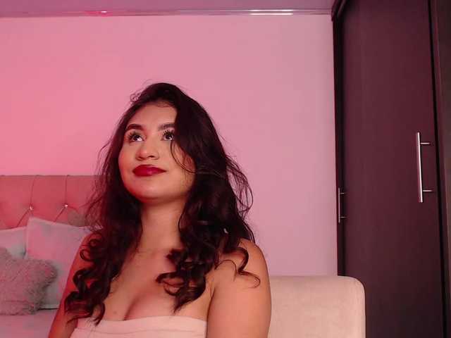 zayda11 live cam on BongaCams
