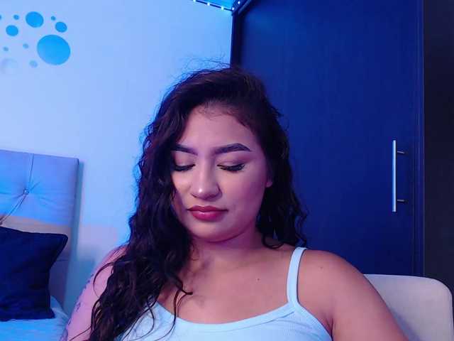 zayda11 live cam on BongaCams