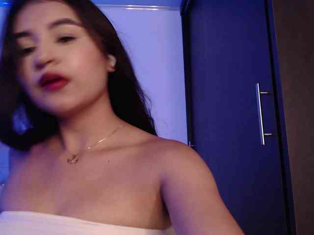 zayda11 webcam